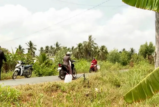 ĐBSCL: Vận hành giếng khoan dự phòng, mở vòi nước công cộng để người dân có nước sinh hoạt