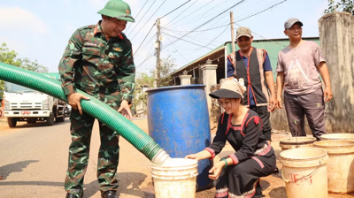 Binh đoàn 15 cấp nước sạch cho người dân vùng khô hạn Gia Lai