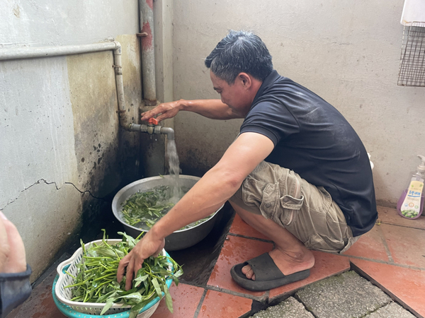 Mỏi mòn chờ nước sạch: Sẻ chia nguồn nước