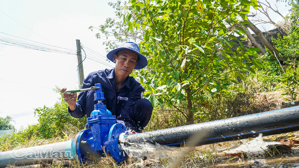 Cà Mau: Nhanh chóng khắc phục tình trạng thiếu nước sinh hoạt tại xã Biển Bạch